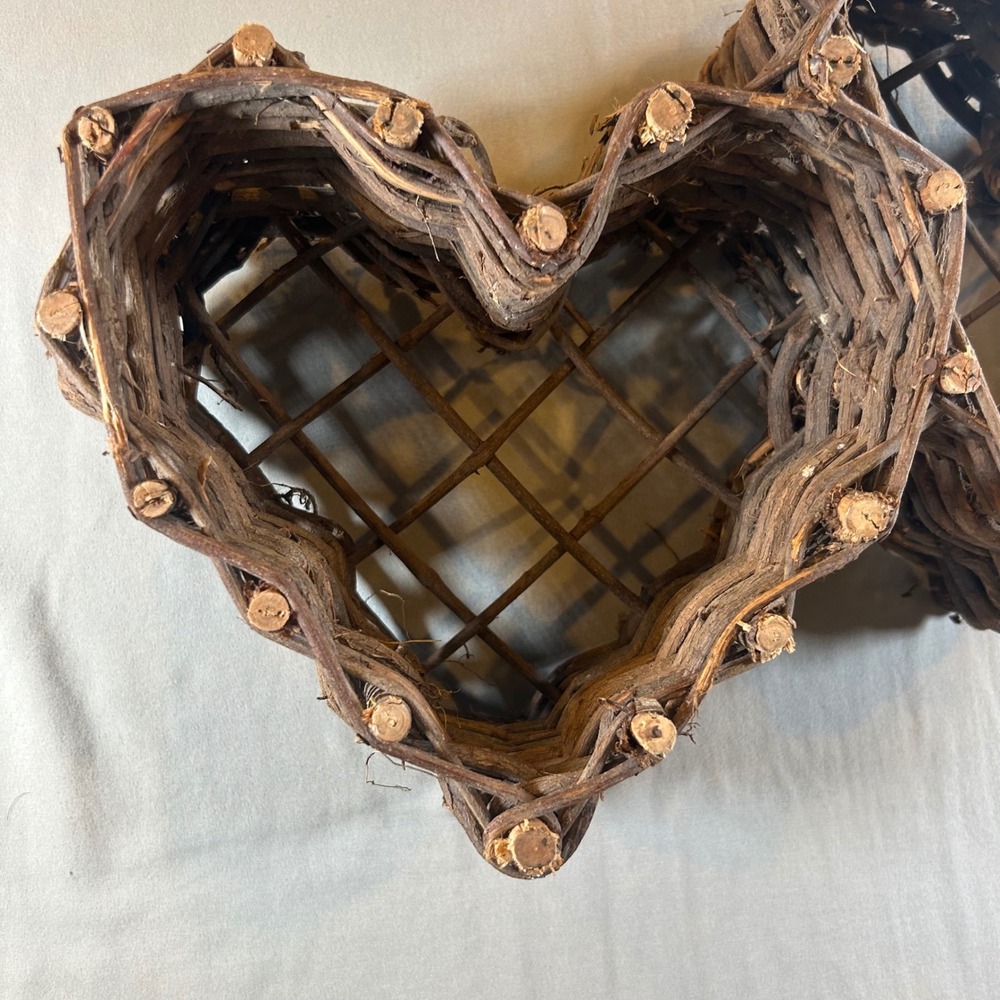 Rustic Double Heart Grapevine Basket Woven Wood Interlocking Hearts Decor 15in - Picture 2 of 7